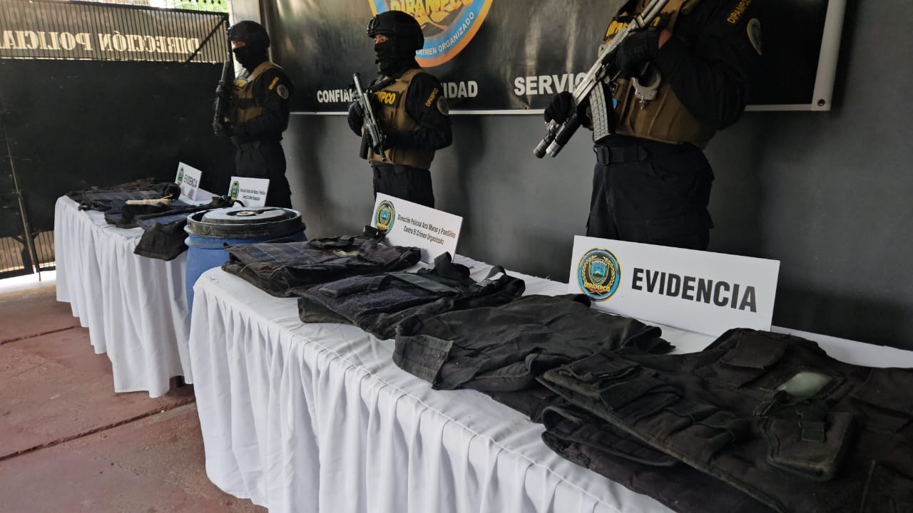 DIPAMPCO localiza santuario satánico y caletas con explosivos de la pandilla 18 en Choloma